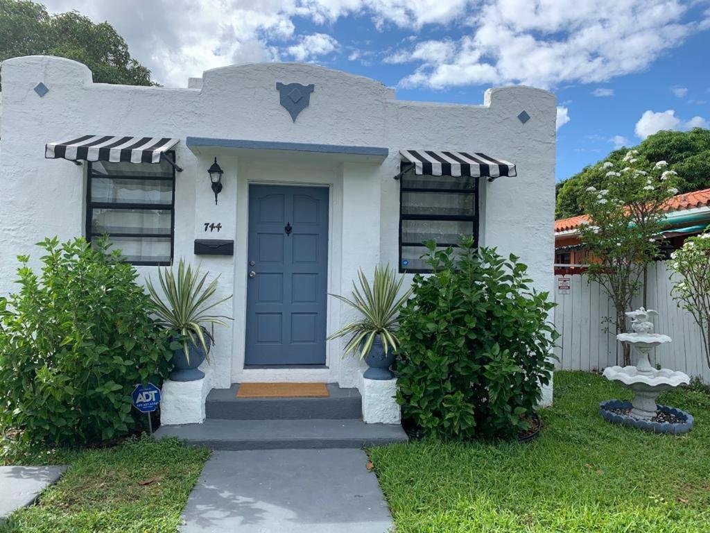 Cozy Private Room, Near The Airport - Free Parking - 01 Miami Exterior photo