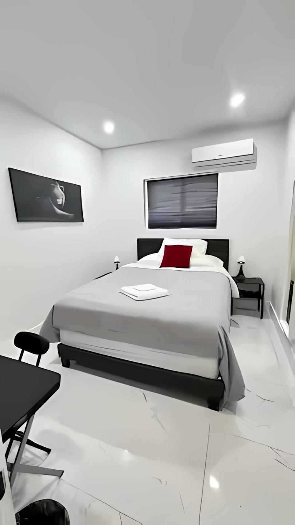 Cozy Private Room, Near The Airport - Free Parking - 01 Miami Exterior photo